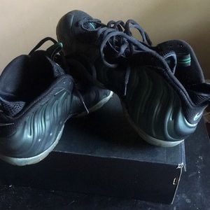 Nike foamposities 7/10 condition❗️❗️